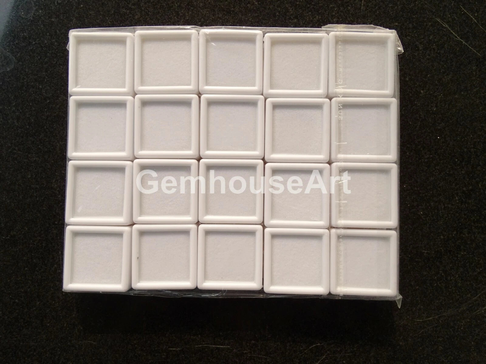 240 Pcs 3 x 3 Cm White Gem Display plastic box Storage for Gems | eBay