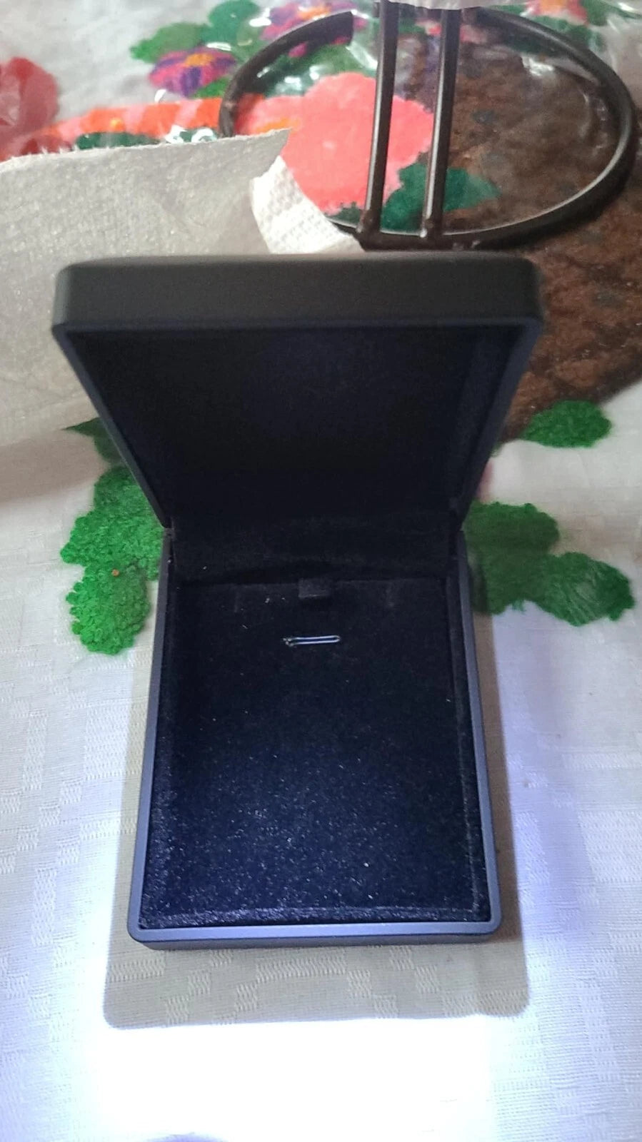 LED Light Pendant Necklace Gift Box Velvet Jewelry Gift Box Storage Display Case | eBay