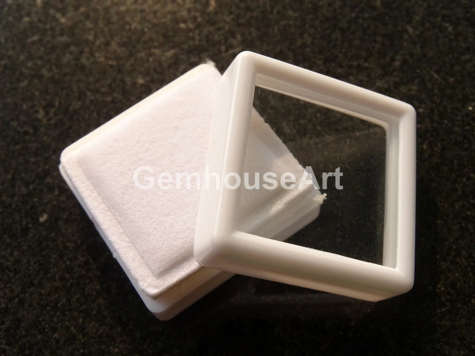 240 Pcs 3 x 3 Cm White Gem Display plastic box Storage for Gems | eBay